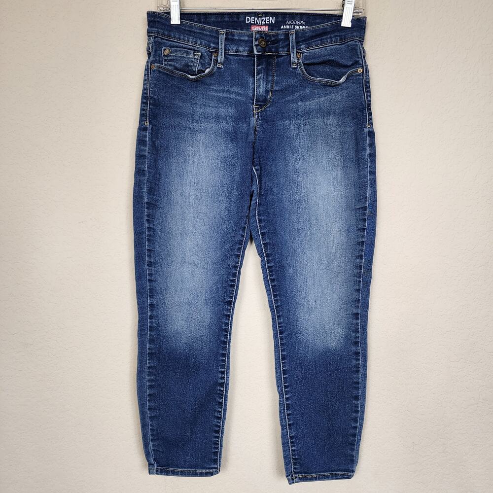 Levi's Size 28 Denim Denizen Capris